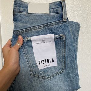 Pistola - Cassie in Bowery